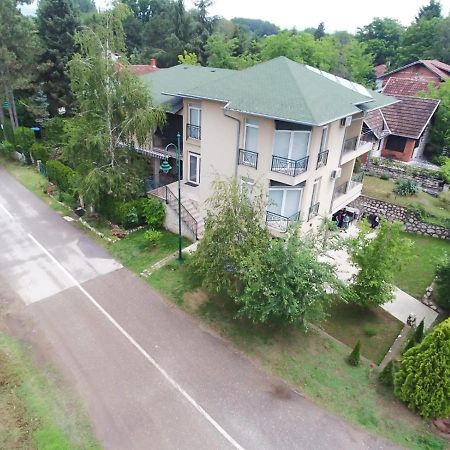 Sobe Emilija Hotel Veliko Gradiste Luaran gambar