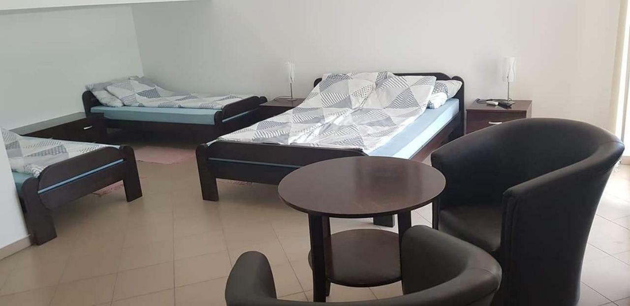 Sobe Emilija Hotel Veliko Gradiste Luaran gambar